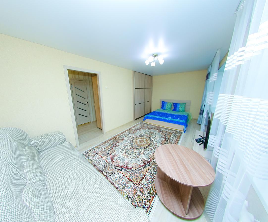 Apart On Slavskogo 14 Оскемен Екстер'єр фото